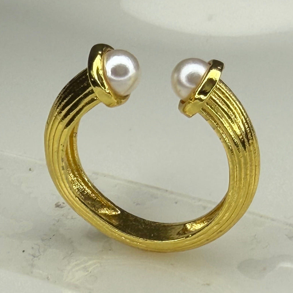 Pearl Arc Ring