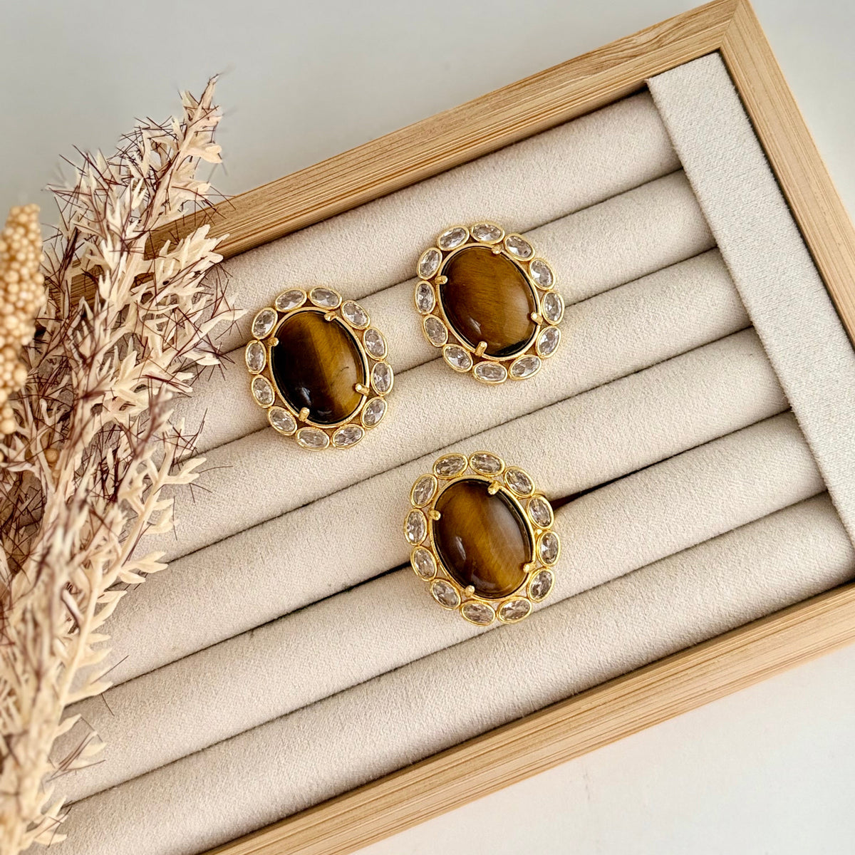 Golden Gaze Tiger’s Eye Earrings