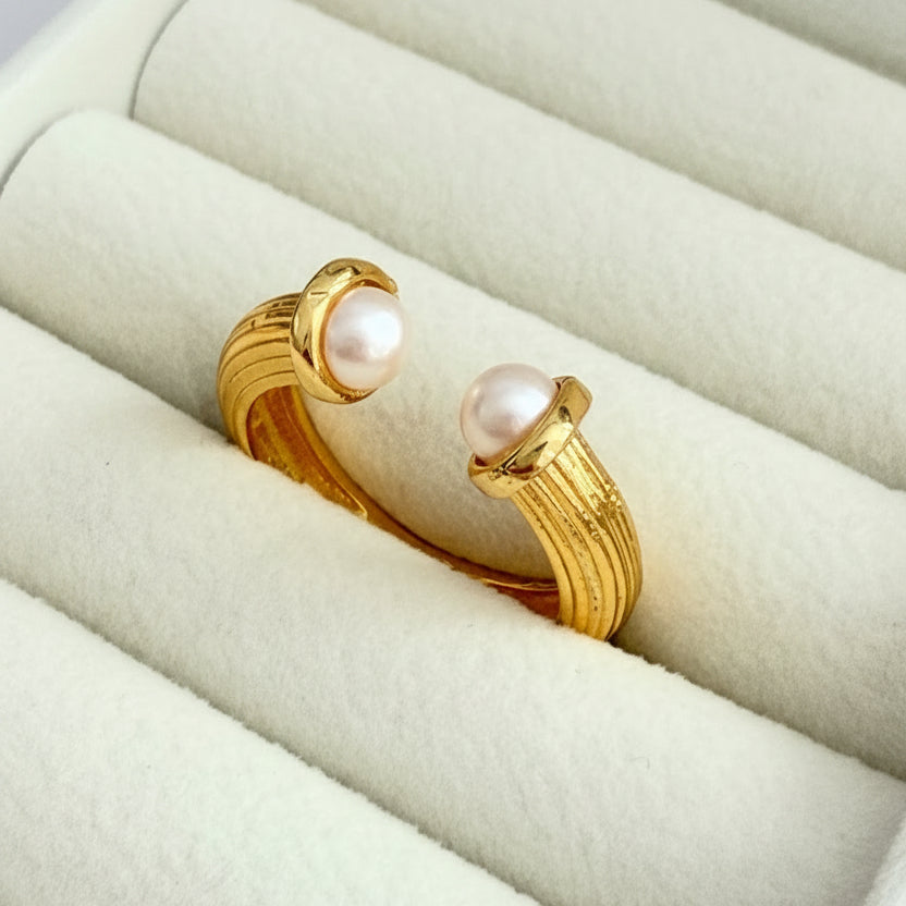 Pearl Arc Ring